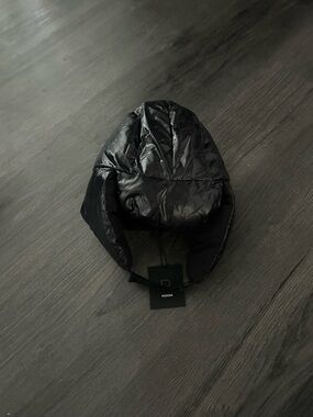 RUDSAK Black Quilted Puffer Trapper Hat
